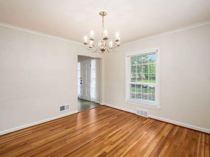2559 Welsford Road, Columbus, OH 43221 Photo 9