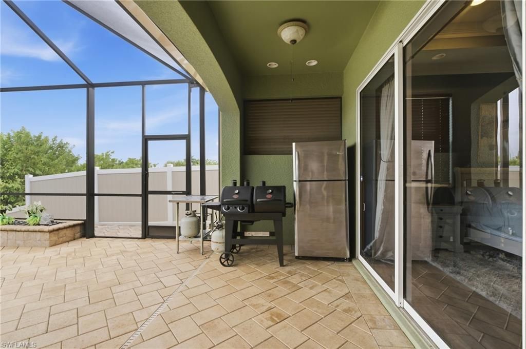 1005 NW 3rd Pl, Cape Coral, FL 33993 Photo