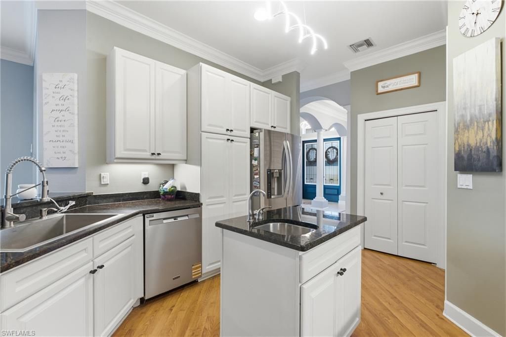 1005 NW 3rd Pl, Cape Coral, FL 33993 Photo