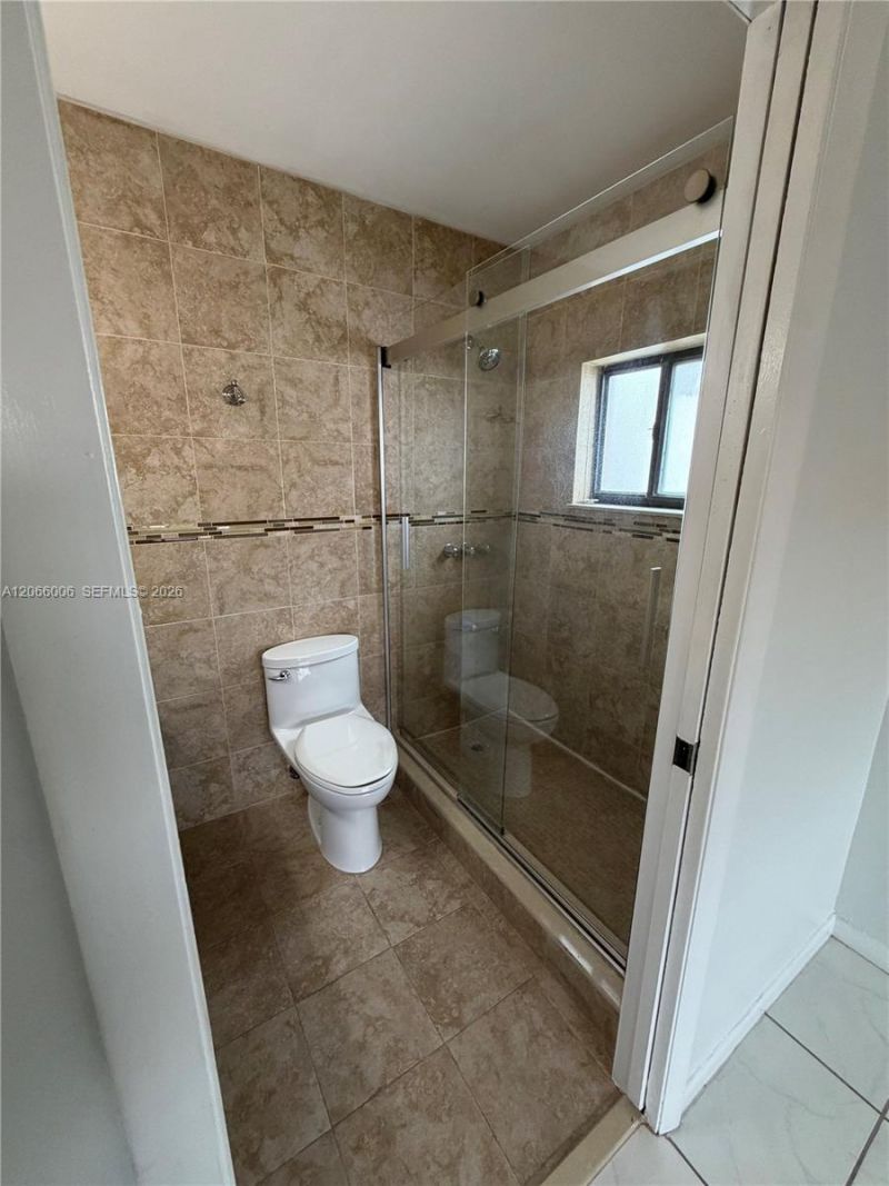 7792 W 29th Way , Unit 202, Hialeah, FL 33018 Photo