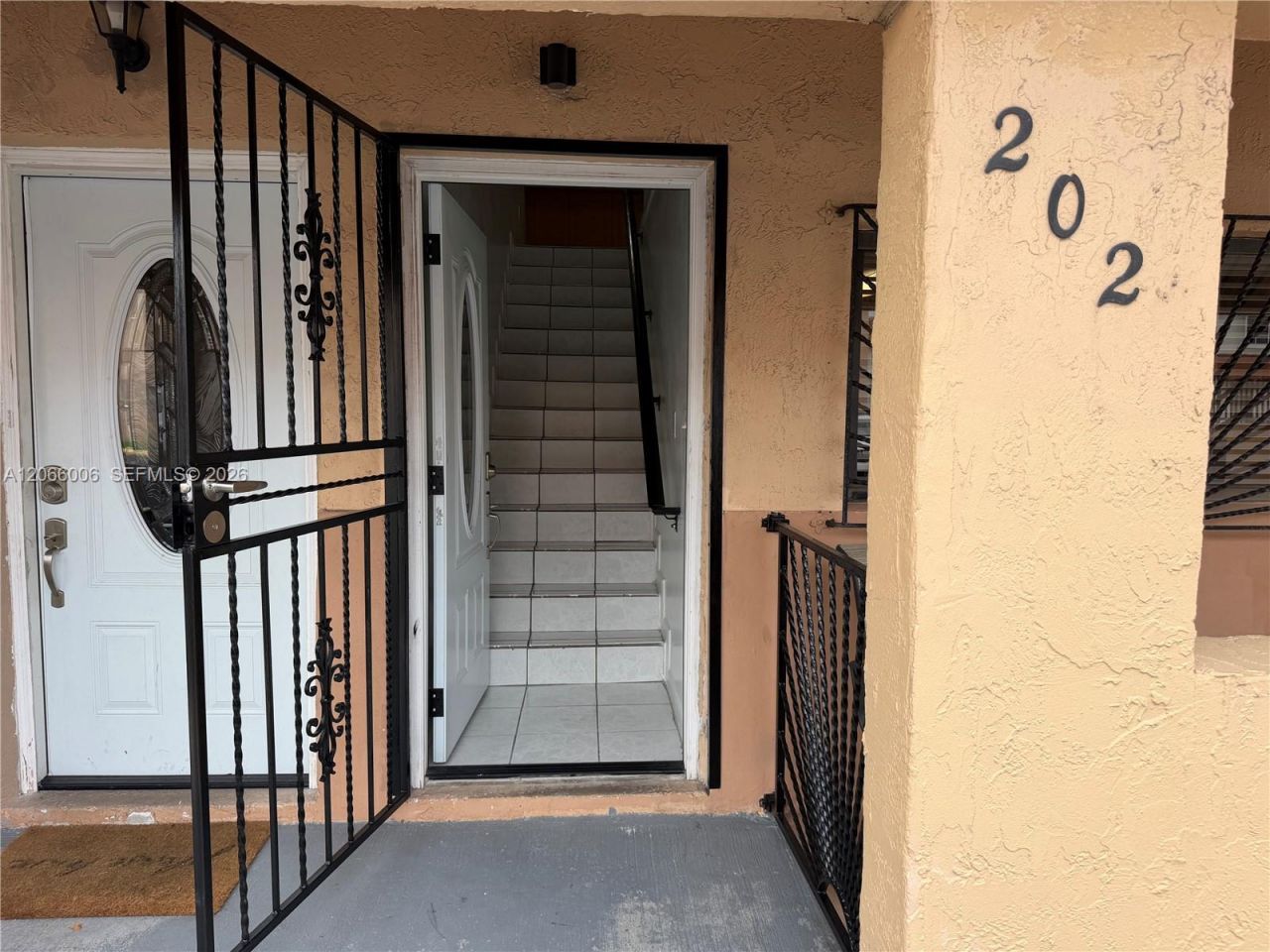 7792 W 29th Way , Unit 202, Hialeah, FL 33018 Photo