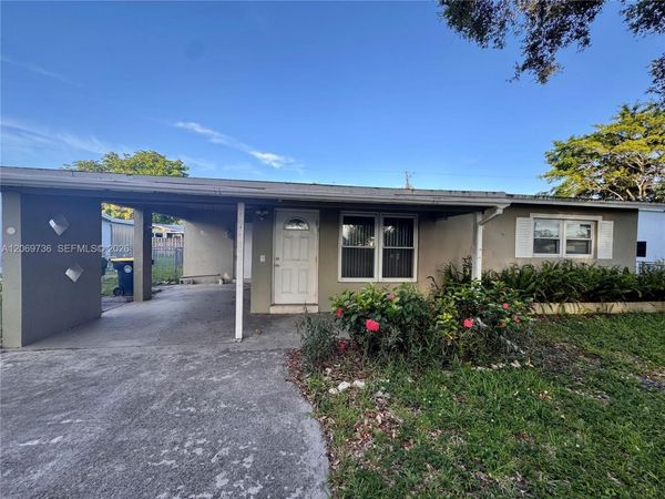 4720 SW 25th Ter , Dania Beach, FL 33312