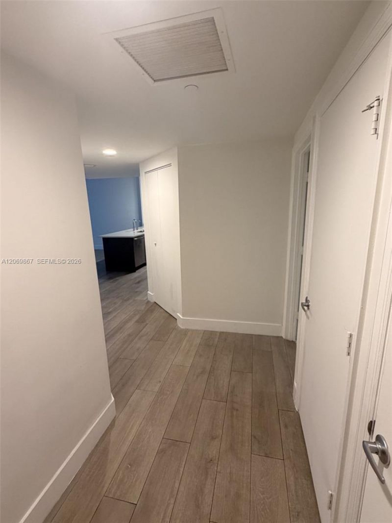 55 SE 6th St , Unit 2007, Miami, FL 33131 Photo