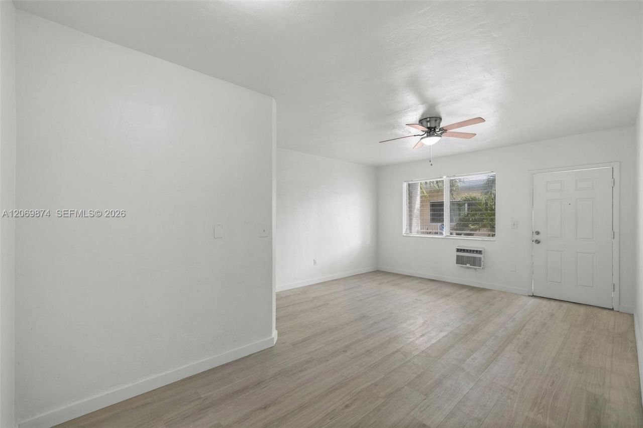7721 Dickens Ave, Unit 6, Miami Beach, FL 33141 Photo