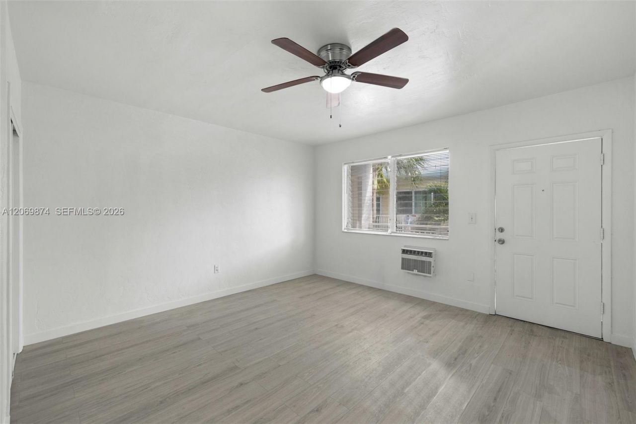 7721 Dickens Ave, Unit 6, Miami Beach, FL 33141 Photo