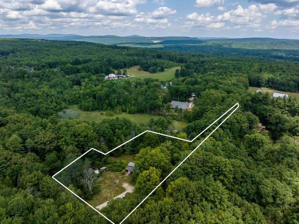 31 Melody Lane, Farmington, NH 03835