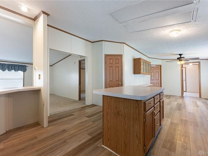 11054 Oakwood Village Boulevard, Miamisburg, OH 45342 Photo 10