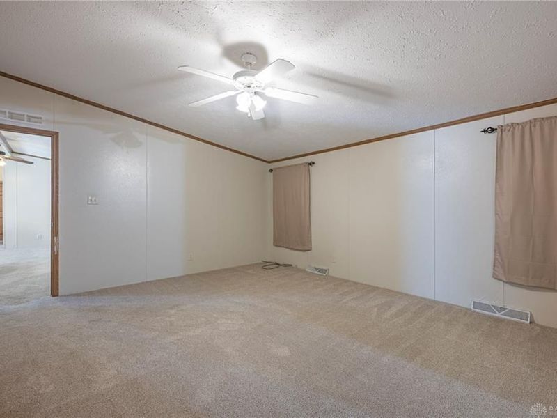 11054 Oakwood Village Boulevard, Miamisburg, OH 45342 Photo 15