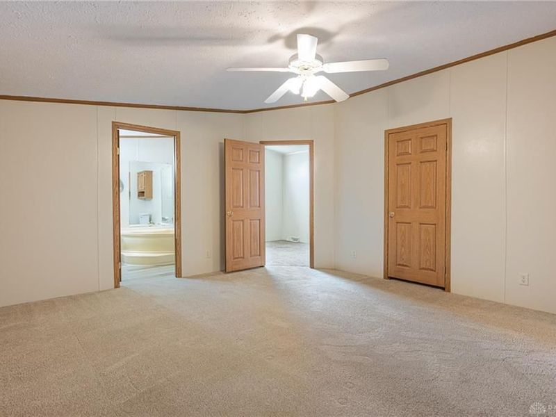 11054 Oakwood Village Boulevard, Miamisburg, OH 45342 Photo 16