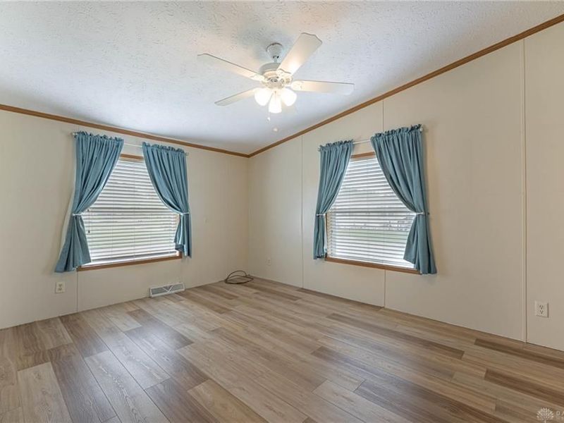 11054 Oakwood Village Boulevard, Miamisburg, OH 45342 Photo 19