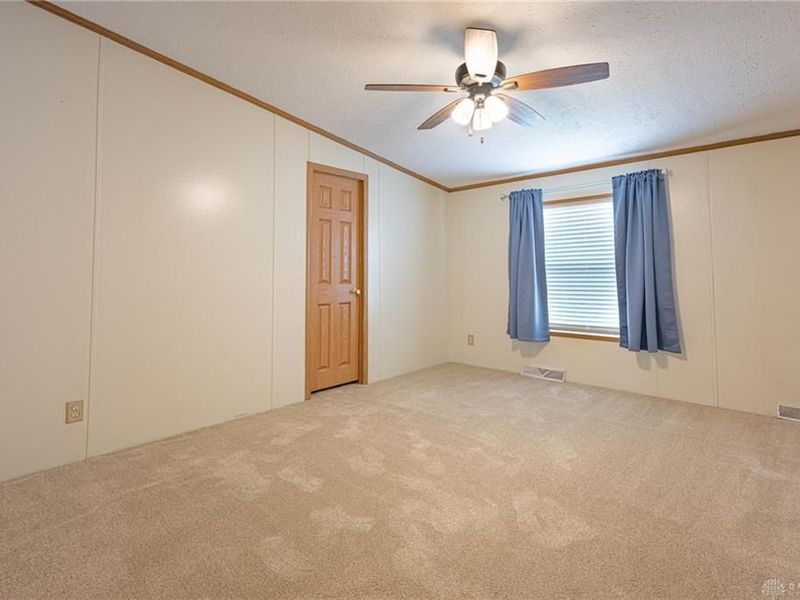 11054 Oakwood Village Boulevard, Miamisburg, OH 45342 Photo 21
