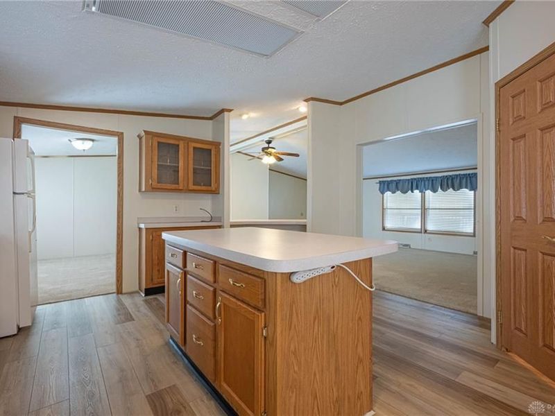 11054 Oakwood Village Boulevard, Miamisburg, OH 45342 Photo 8