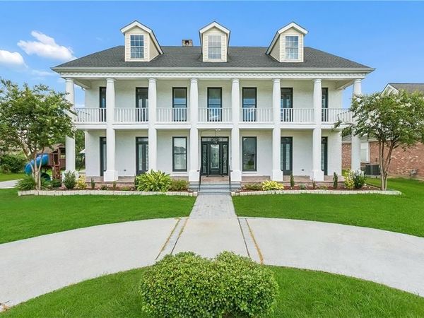 3708 LAKE KRISTIN Drive , Gretna, LA 70056