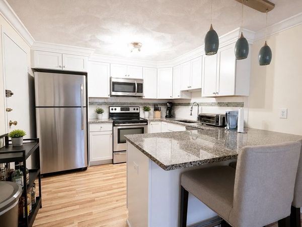 1105 Lexington, Unit 4-2, Waltham, MA 02452