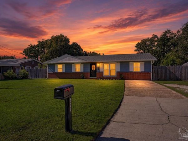 217 NW Katherine Pl, Ft Walton Beach, FL 32548