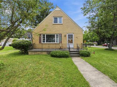 62 Maple Avenue, Hamburg, NY 14219