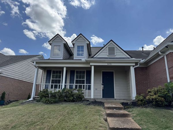 6881 CENTURY OAKS DR, Cordova, TN 38018