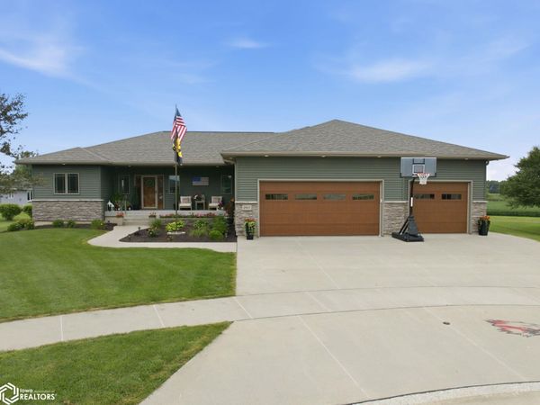 2937 Morning Star Court, Mason City, IA 50401