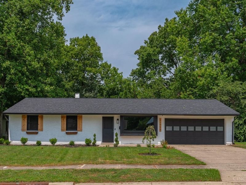11926 Lawnview Avenue, Springdale, OH 45246 Photo 2