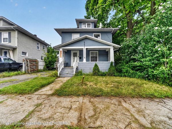 827 Cleveland Street, Lansing, MI 48906