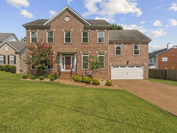 3014 Melbourne Ct E, Mount Juliet, TN 37122