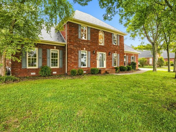 830 Banner Dr , Murfreesboro, TN 37129