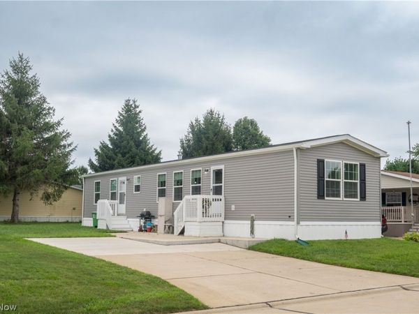1572 Bogie Lane , Painesville, OH 44077