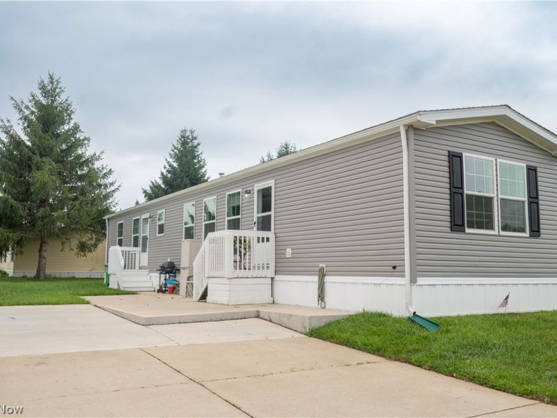 1572 Bogie Lane, Painesville, OH 44077 Photo 11