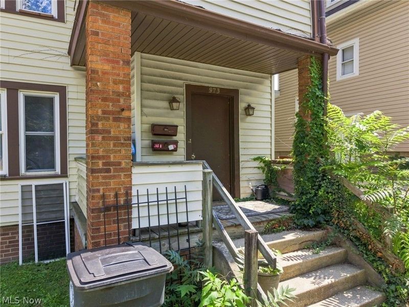 973 Berwin Street, Akron, OH 44310 Photo 4