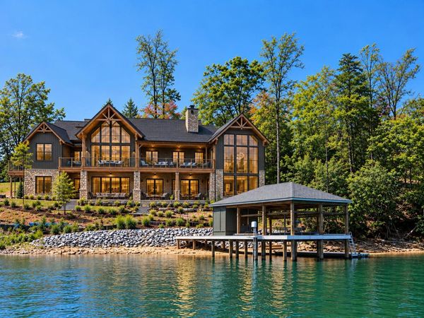 34 Mountain Glen DR, Penhook, VA 24137