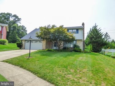 410 FOLKSTONE COURT, YORK, PA 17402