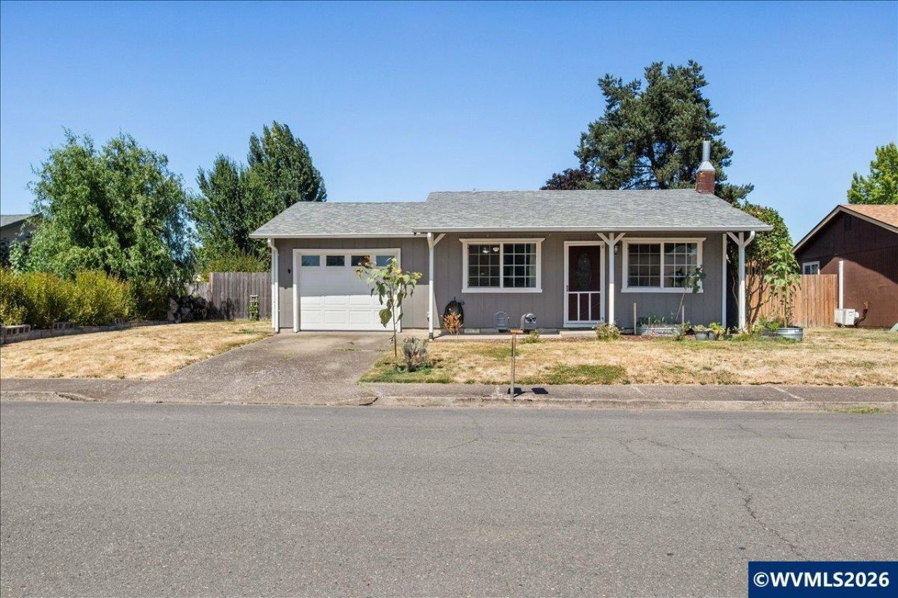 1030 Bentley St E, Monmouth, OR 97361 Main Photo
