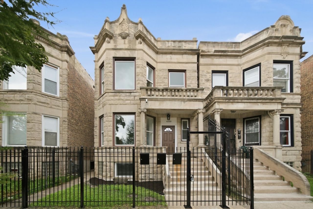 4330 W Wilcox Street, Chicago, IL 60624 Main Photo