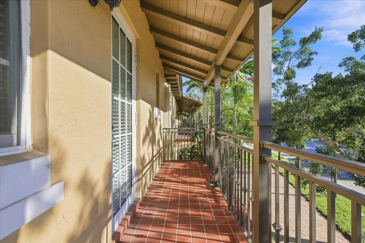 701 SW 147th Avenue, Pembroke Pines, FL 33027 Photo