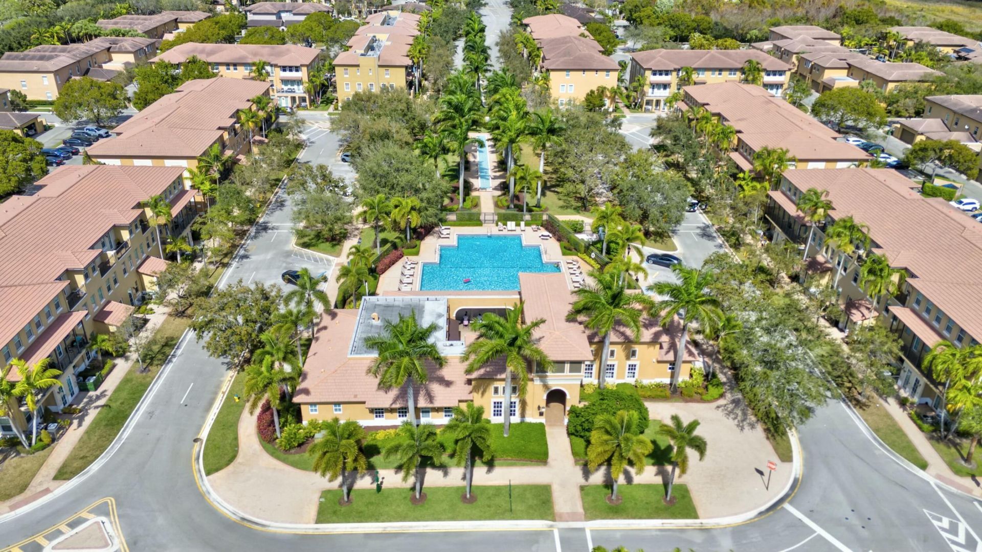 701 SW 147th Avenue, Pembroke Pines, FL 33027 Photo