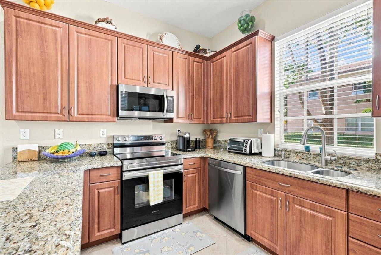 701 SW 147th Avenue, Pembroke Pines, FL 33027 Photo