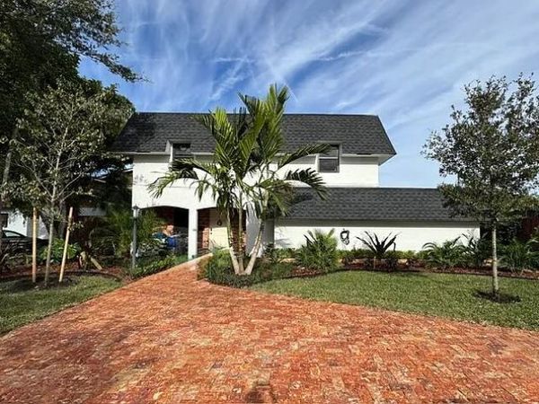 1728 NE 2nd Avenue, Unit 2, Fort Lauderdale, FL 33305