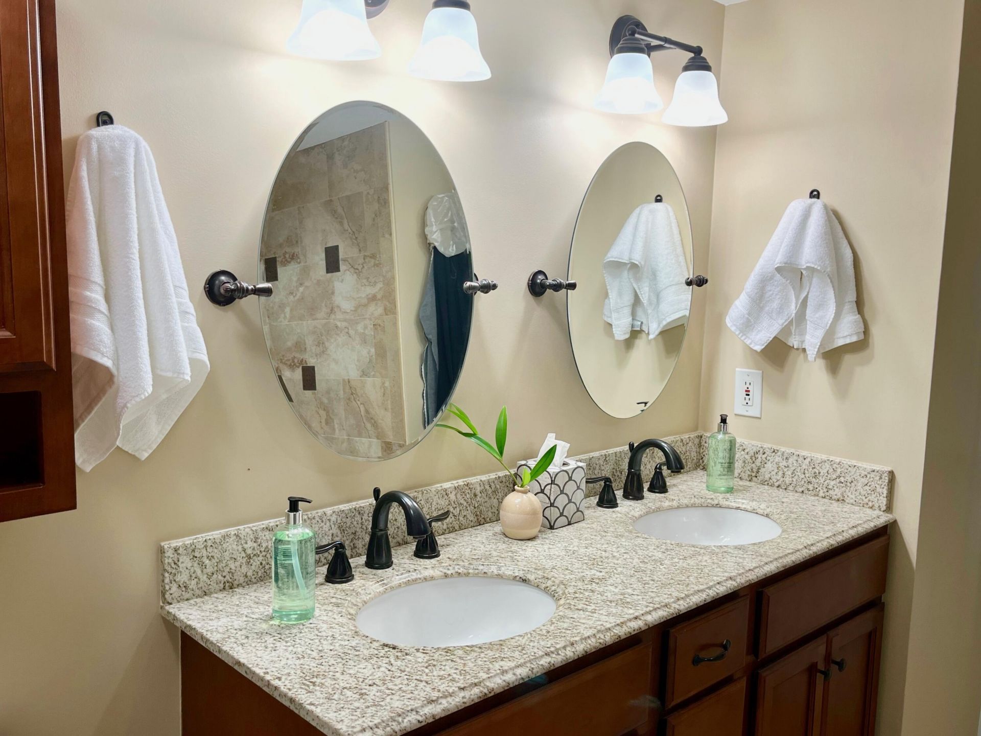 4200 N Ocean Drive, Unit 1-806, Riviera Beach, FL 33404 Photo