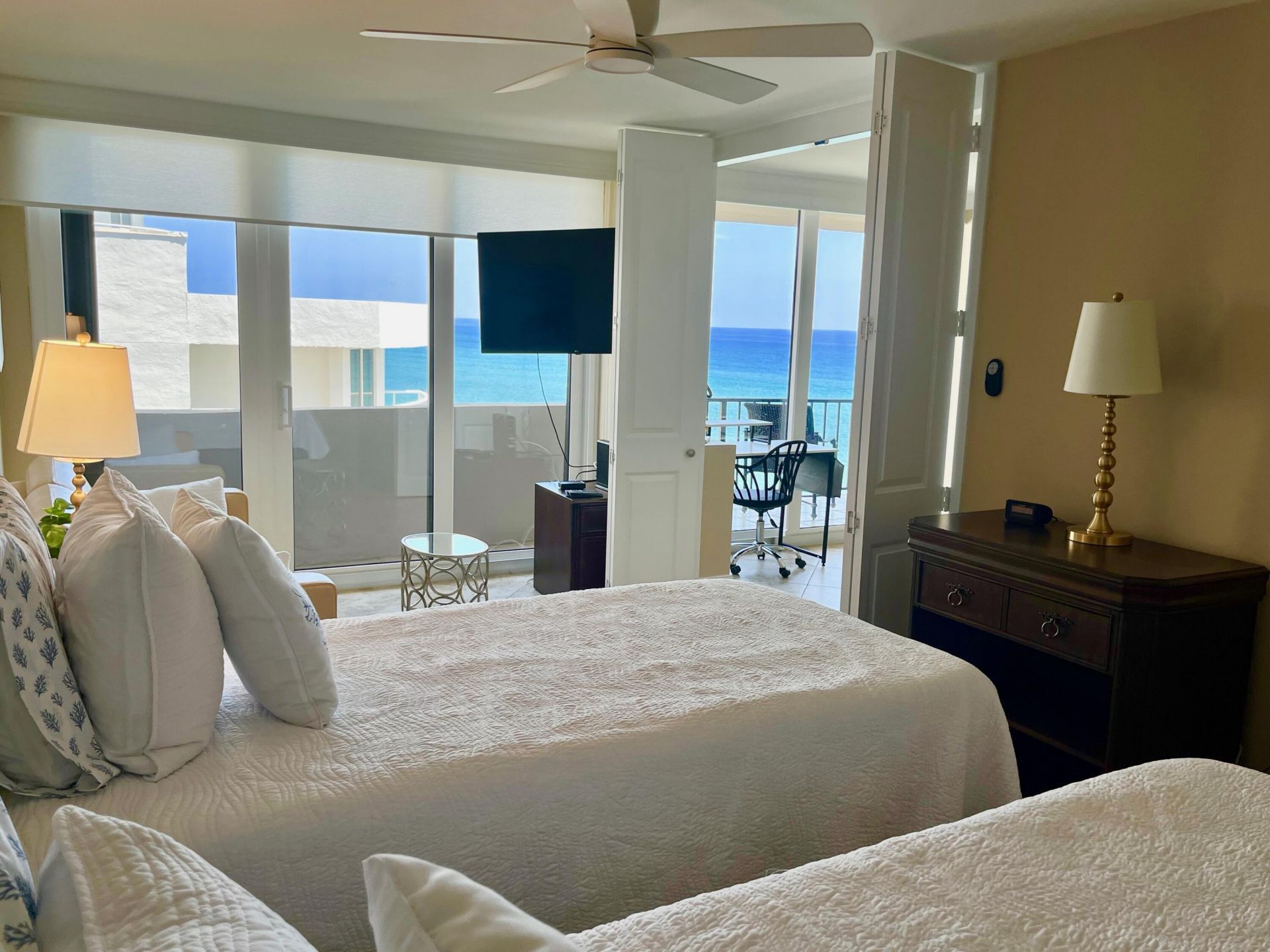4200 N Ocean Drive, Unit 1-806, Riviera Beach, FL 33404 Photo