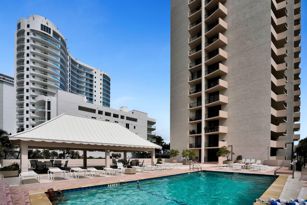 4200 N Ocean Drive, Unit 1-806, Riviera Beach, FL 33404 Photo