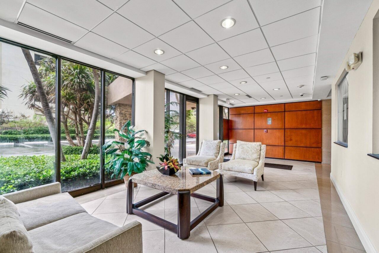 4200 N Ocean Drive, Unit 1-806, Riviera Beach, FL 33404 Photo