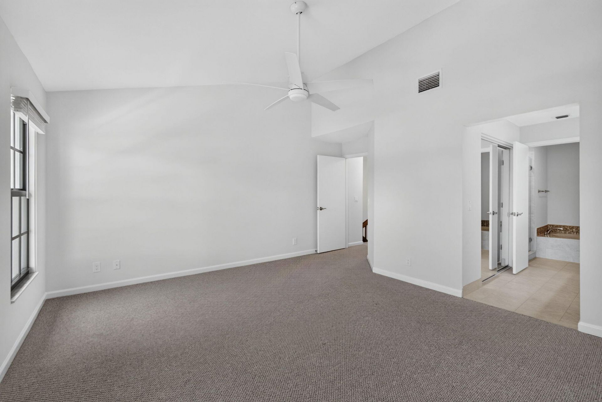2339 Treasure Isle Drive, Unit 44, Palm Beach Gardens, FL 33410 Photo