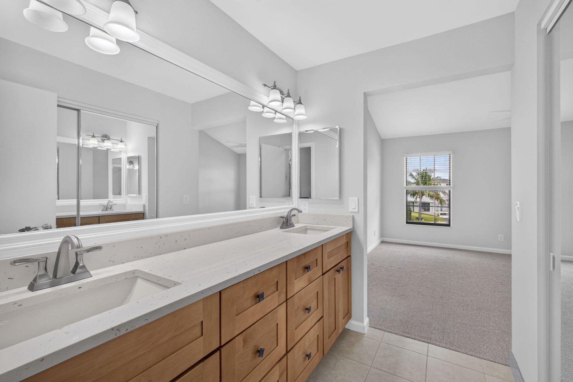 2339 Treasure Isle Drive, Unit 44, Palm Beach Gardens, FL 33410 Photo