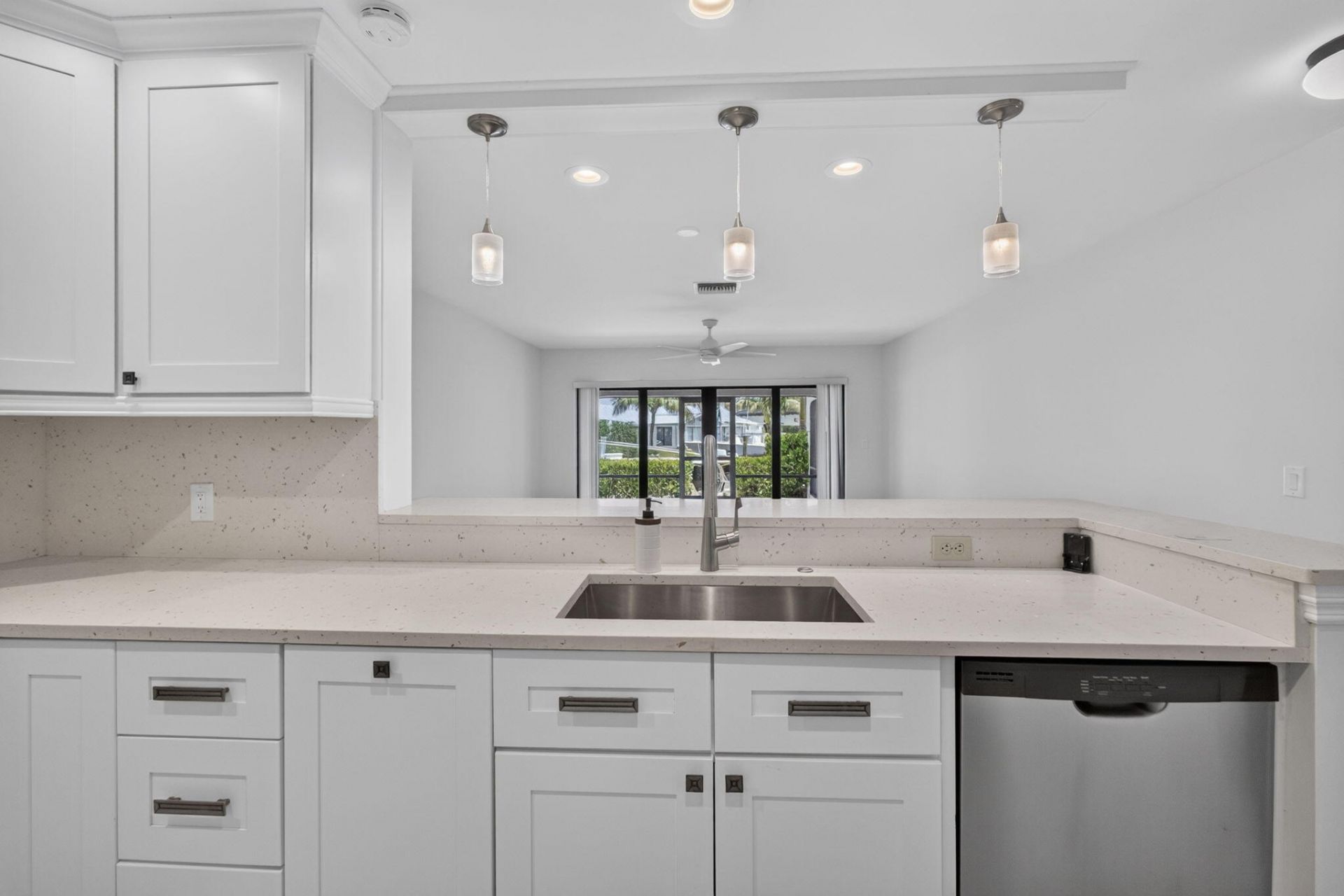 2339 Treasure Isle Drive, Unit 44, Palm Beach Gardens, FL 33410 Photo