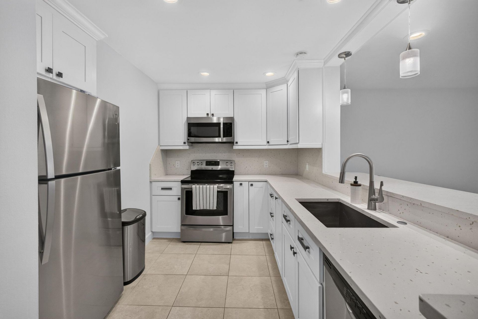 2339 Treasure Isle Drive, Unit 44, Palm Beach Gardens, FL 33410 Photo