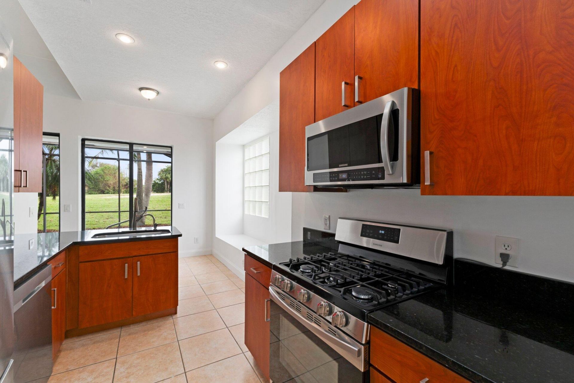 435 SW Jefferson Circle, Port Saint Lucie, FL 34986 Photo