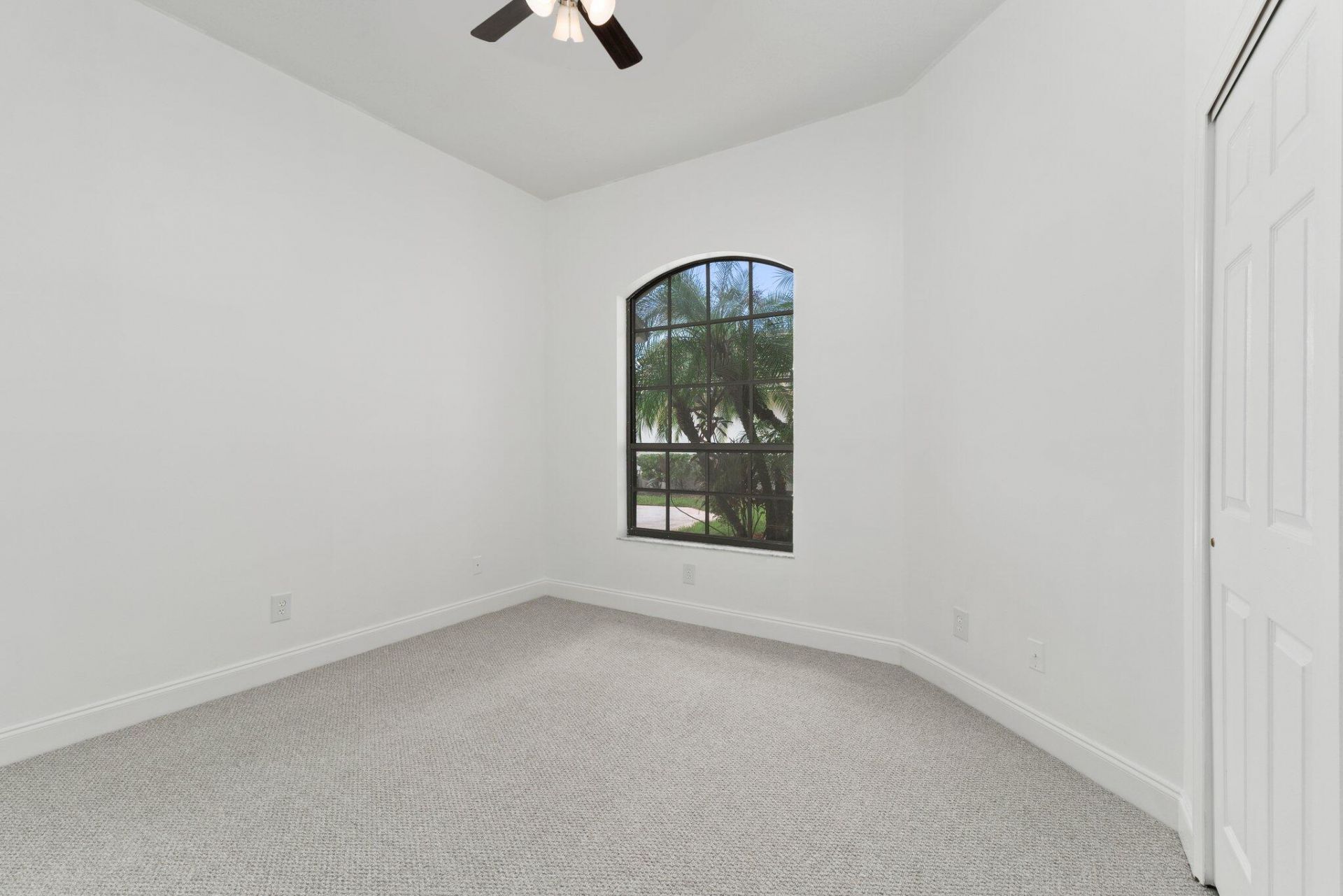 435 SW Jefferson Circle, Port Saint Lucie, FL 34986 Photo