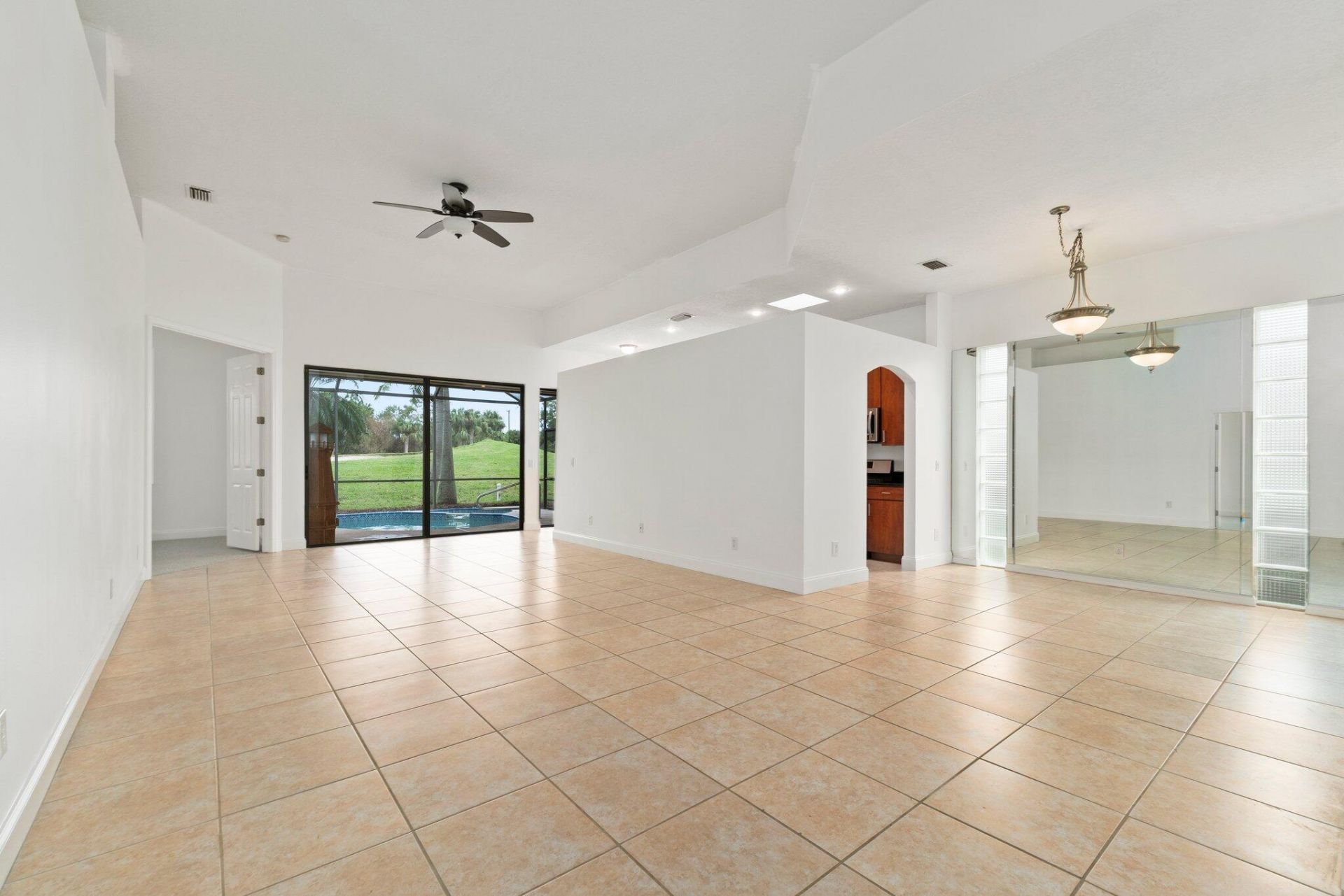 435 SW Jefferson Circle, Port Saint Lucie, FL 34986 Photo