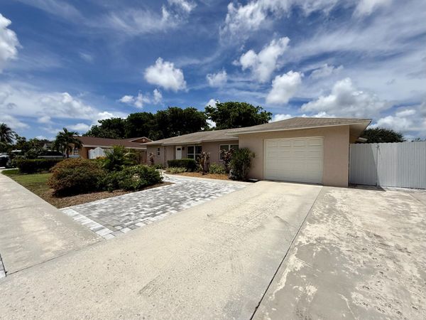 1403 W Libby Drive, West Palm Beach, FL 33406