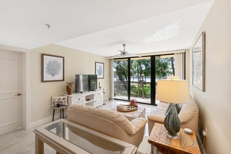 2101 Marina Isle Way, Unit 203, Jupiter, FL 33477 Photo